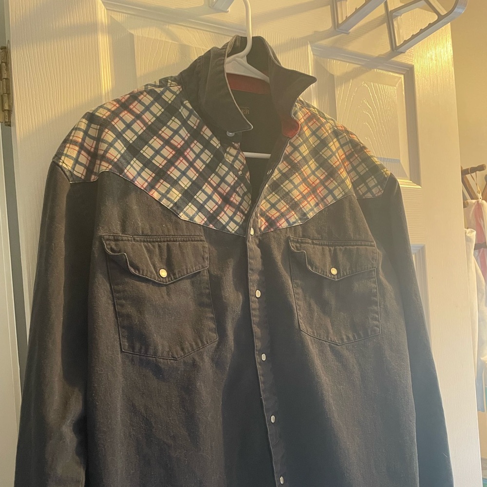 Vintage Rustler by Wrangler Western Shirt with Pearl Style Button Covers